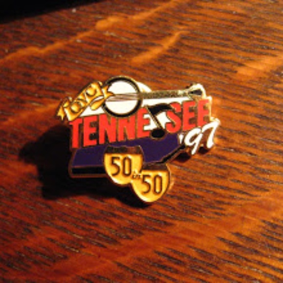 QVC Shopping Television Vintage 1997 Lapel Pin - Picture 2 of 4